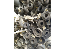 Рулонный кровельный и гидроизоляционный материал