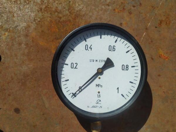 Манометр 1 МПа STR M 2370/1-90 1 MPa 1,6